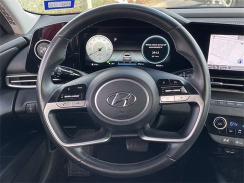 Used 2021 Hyundai Elantra Limited w/ Cargo Package image 12