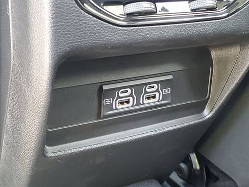 Used 2023 Jeep Grand Cherokee L Laredo AWD/4WD image 31