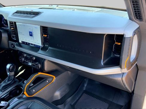 Used 2021 Ford Bronco Badlands AWD/4WD image 18
