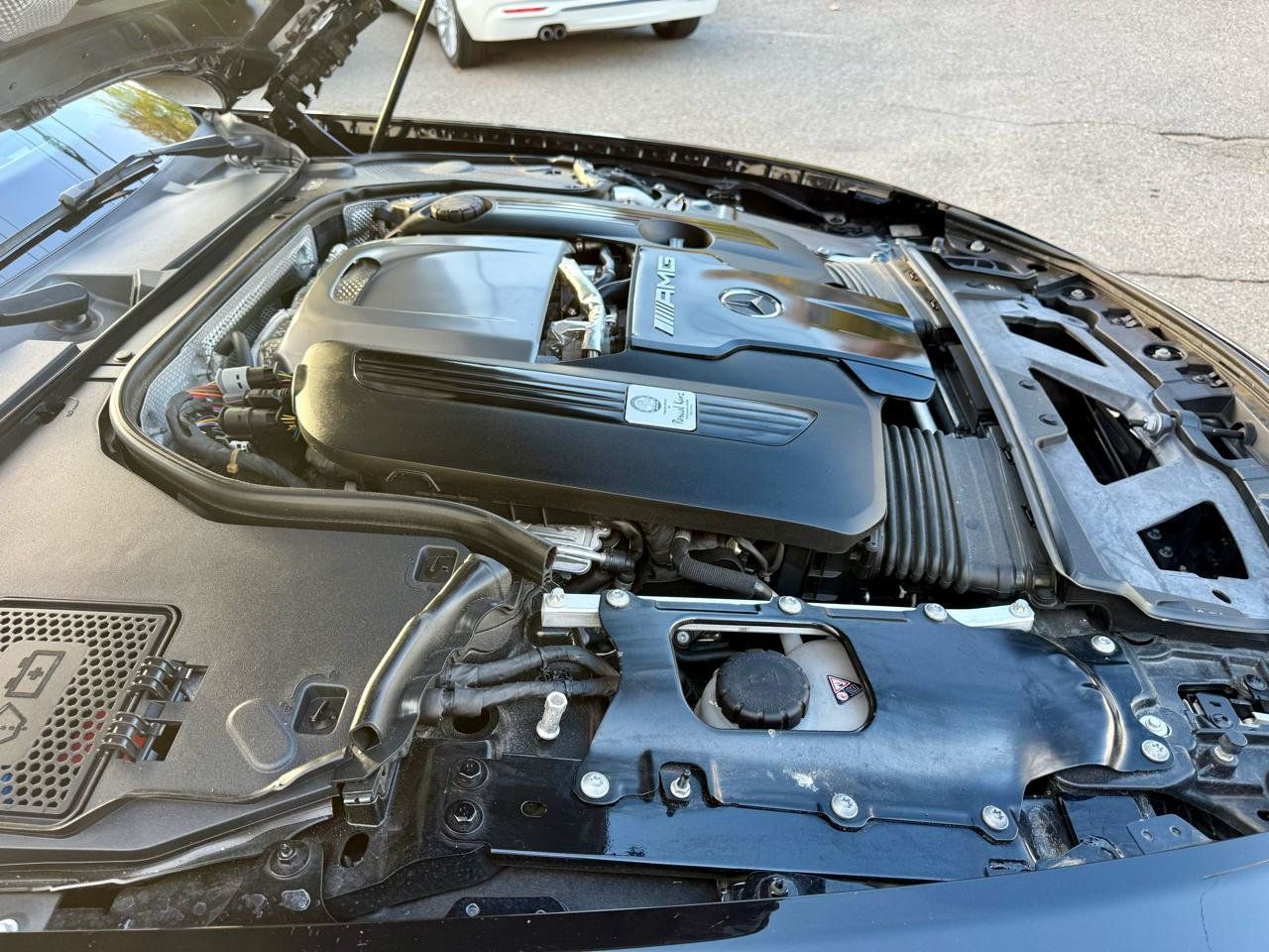 Used 2022 Mercedes-Benz SL 63 AMG 4MATIC w/ Driver Assistance Package image 31