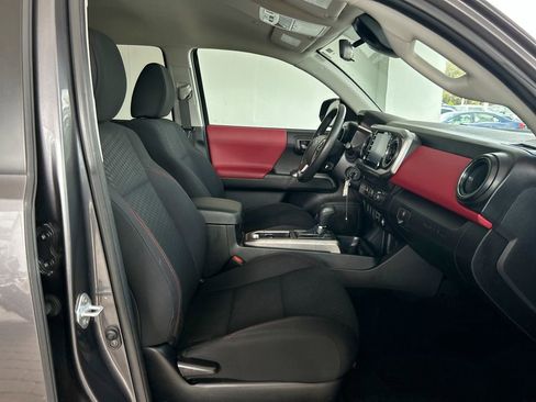 Used 2023 Toyota Tacoma SR5 w/ SR5 Appearance Package image 30