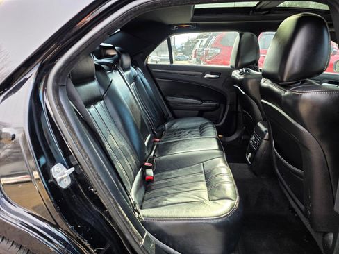 Used 2014 Chrysler 300 S AWD/4WD image 15