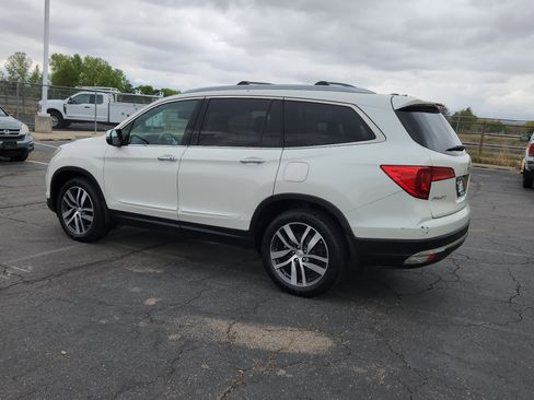 Used 2016 Honda Pilot Touring image 8
