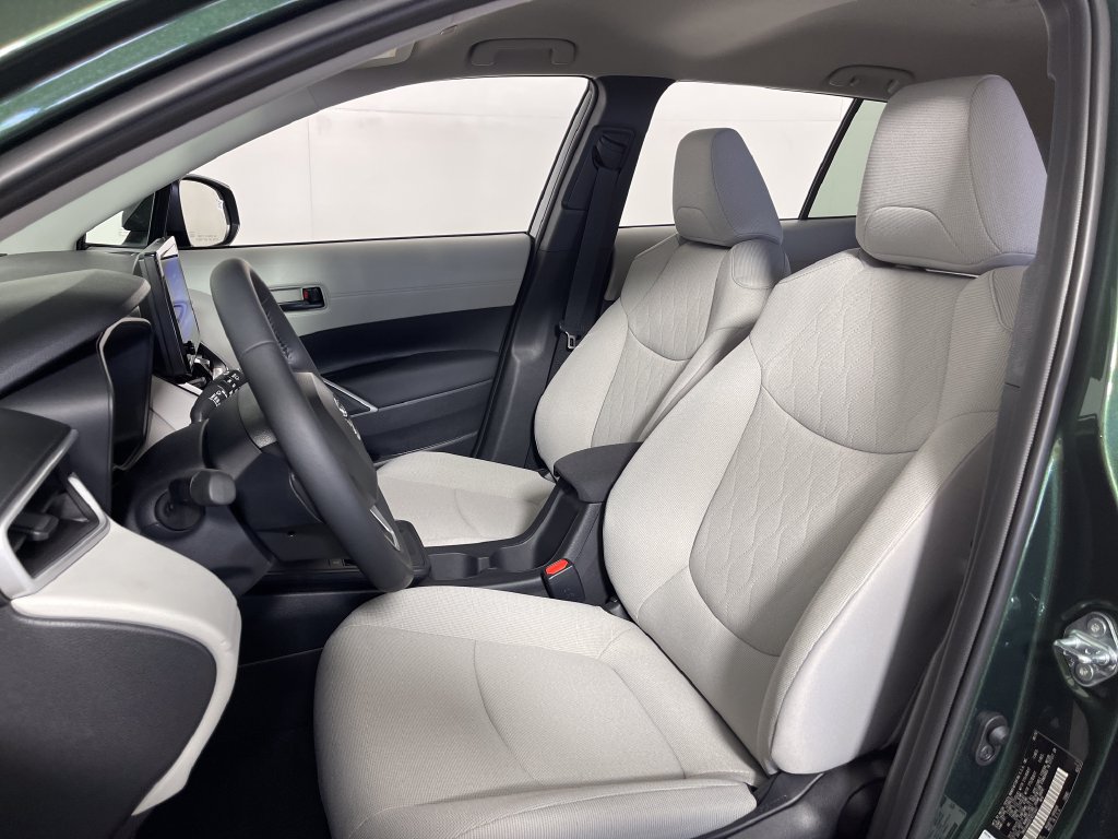 New 2026 Toyota Corolla Cross LE FWD image 12