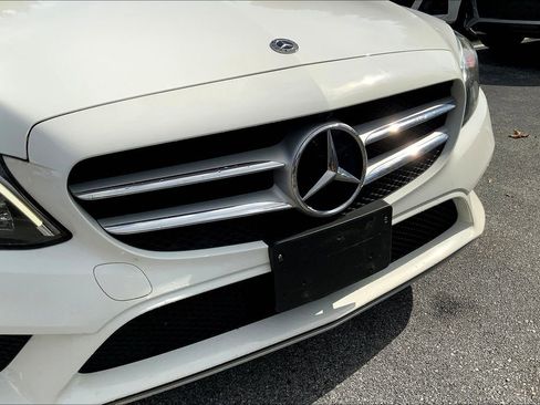 Used 2021 Mercedes-Benz C 300 4MATIC Sedan image 32