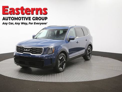 Used 2025 Kia Telluride S FWD image 57