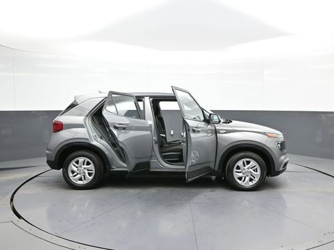 Used 2023 Hyundai Venue SE w/ Cargo Package image 41