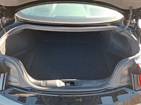 Certified 2025 Ford Mustang Coupe image 28