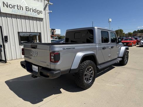 Used 2020 Jeep Gladiator Overland w/ Uconnect 4C Nav & Sound Group image 4