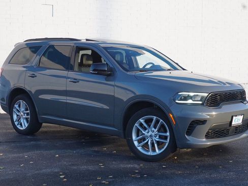 Used 2024 Dodge Durango GT image 3