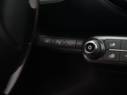 Used 2019 Ferrari 812 Superfast RWD image 16