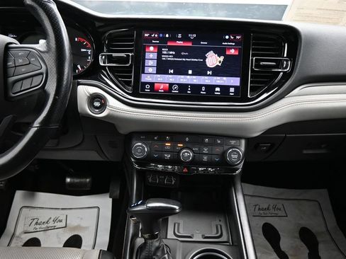 Used 2022 Dodge Durango R/T RWD image 17