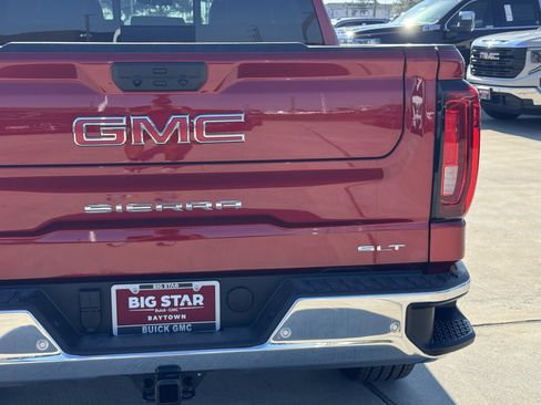 New 2026 GMC Sierra 1500 SLT RWD image 10