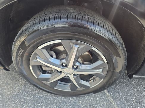 Used 2025 Honda HR-V EX-L image 29