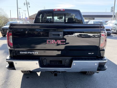 Used 2018 GMC Sierra 1500 SLT image 9
