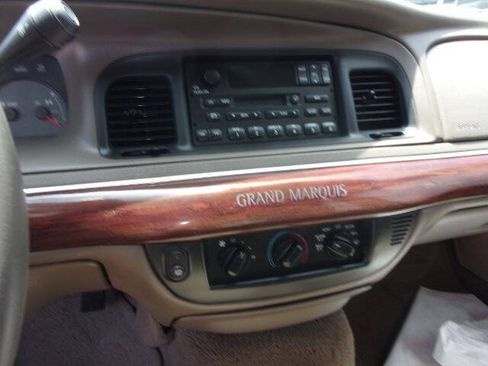 Used 2003 Mercury Grand Marquis GS RWD image 9