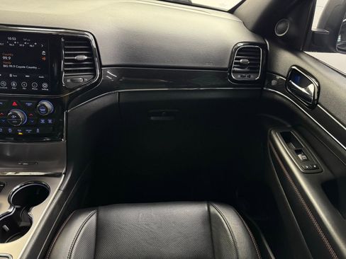 Used 2021 Jeep Grand Cherokee Trailhawk w/ Trailhawk Luxury Group image 19