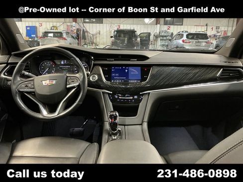 Used 2022 Cadillac XT6 Premium Luxury image 18