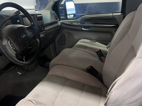 Used 2004 Ford F350 SRW SUPER DUTY image 5