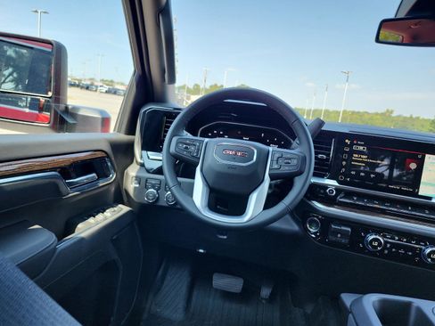 New 2025 GMC Sierra 2500 SLE w/ SLE Value Package; image 11