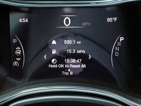Used 2019 Jeep Grand Cherokee Laredo w/ Laredo X Package RWD image 27