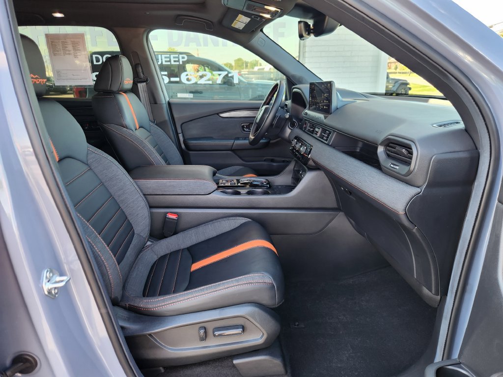 Used 2026 Honda Passport TrailSport image 11