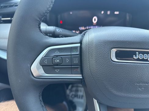 Used 2024 Jeep Compass Limited w/ Elite Group image 17