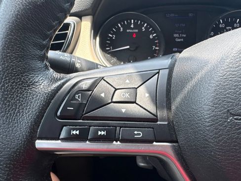 Used 2020 Nissan Rogue SL w/ Premium Package FWD image 8