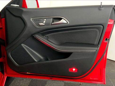 Certified 2019 Mercedes-Benz CLA 250 4MATIC image 23