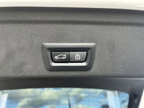 Used 2023 BMW X6 xDrive40i w/ Premium Package image 33