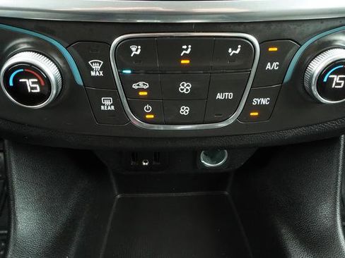 Used 2019 Chevrolet Traverse LS image 19