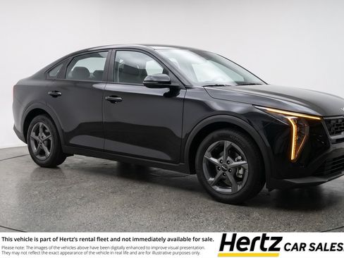 Used 2025 Kia K4 FWD image 1