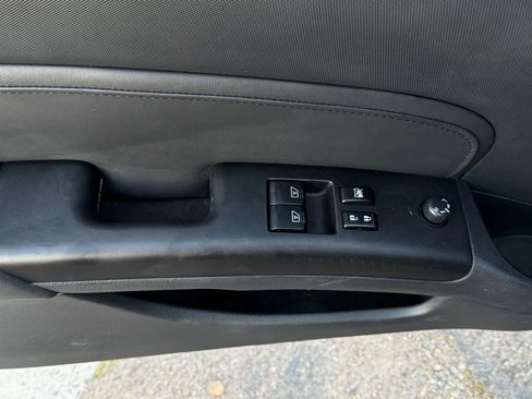 Used 2007 Nissan 350Z Touring RWD image 15