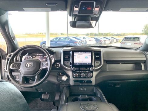 Used 2024 RAM 1500 Laramie image 15
