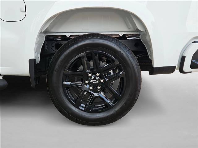 New 2026 Chevrolet Silverado 1500 RST w/ LPO, Dark Essentials Package AWD/4WD image 10
