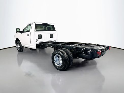 New 2026 RAM 3500 Tradesman w/ Chrome Appearance Group A RWD image 5
