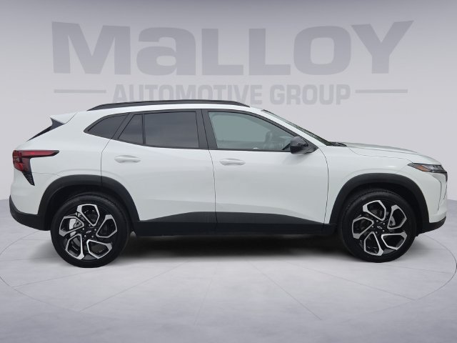 Certified 2025 Chevrolet Trax RS w/ Driver Confidence Package FWD image 6