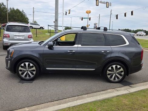 Used 2020 Kia Telluride S FWD image 4