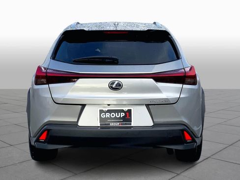 Used 2019 Lexus UX 250h w/ Accessory Package image 4