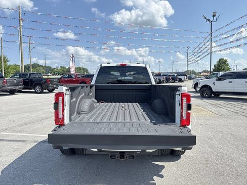 Used 2025 Ford F350 Lariat w/ Chrome Package AWD/4WD image 17