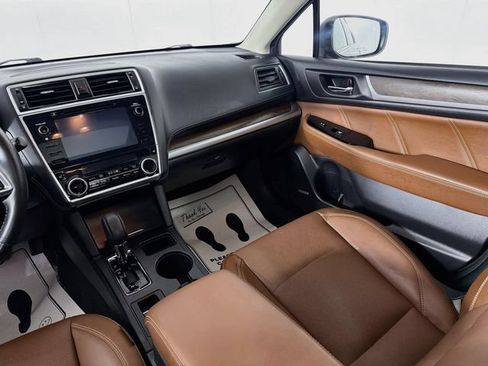Used 2019 Subaru Outback 2.5i Touring AWD/4WD image 25