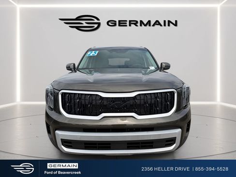 Used 2025 Kia Telluride S AWD/4WD image 3
