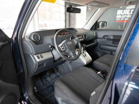 Used 2008 Scion xB Base image 8