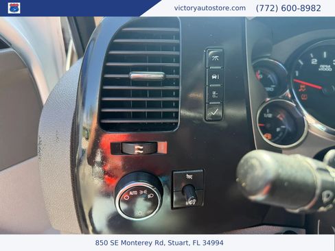 Used 2013 Chevrolet Silverado 2500 W/T AWD/4WD image 14