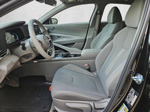 New 2026 Hyundai Elantra SEL Sport w/ Cargo Package FWD image 4