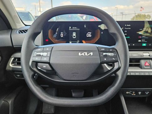Certified 2025 Kia K4 LXS image 20