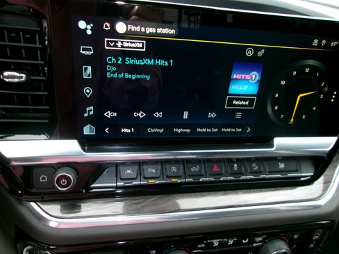 New 2026 Chevrolet Silverado 1500 LTZ w/ LTZ Premium Package image 17