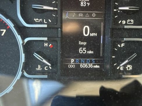 Used 2020 Toyota Tundra SR5 w/ SR5 Leather Package AWD/4WD image 15