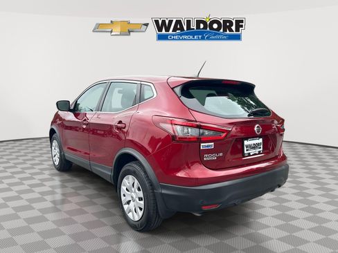 Used 2020 Nissan Rogue Sport S FWD image 4