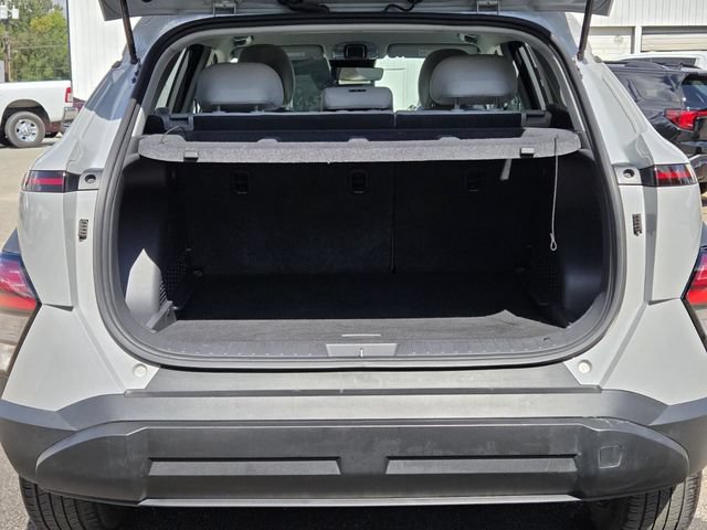 Used 2025 Hyundai Kona SEL AWD/4WD image 12